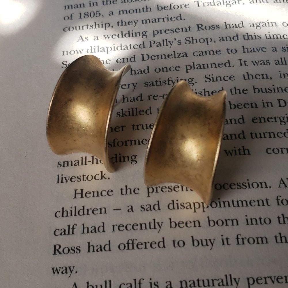 ‎Vintage Golden Hoop Earrings